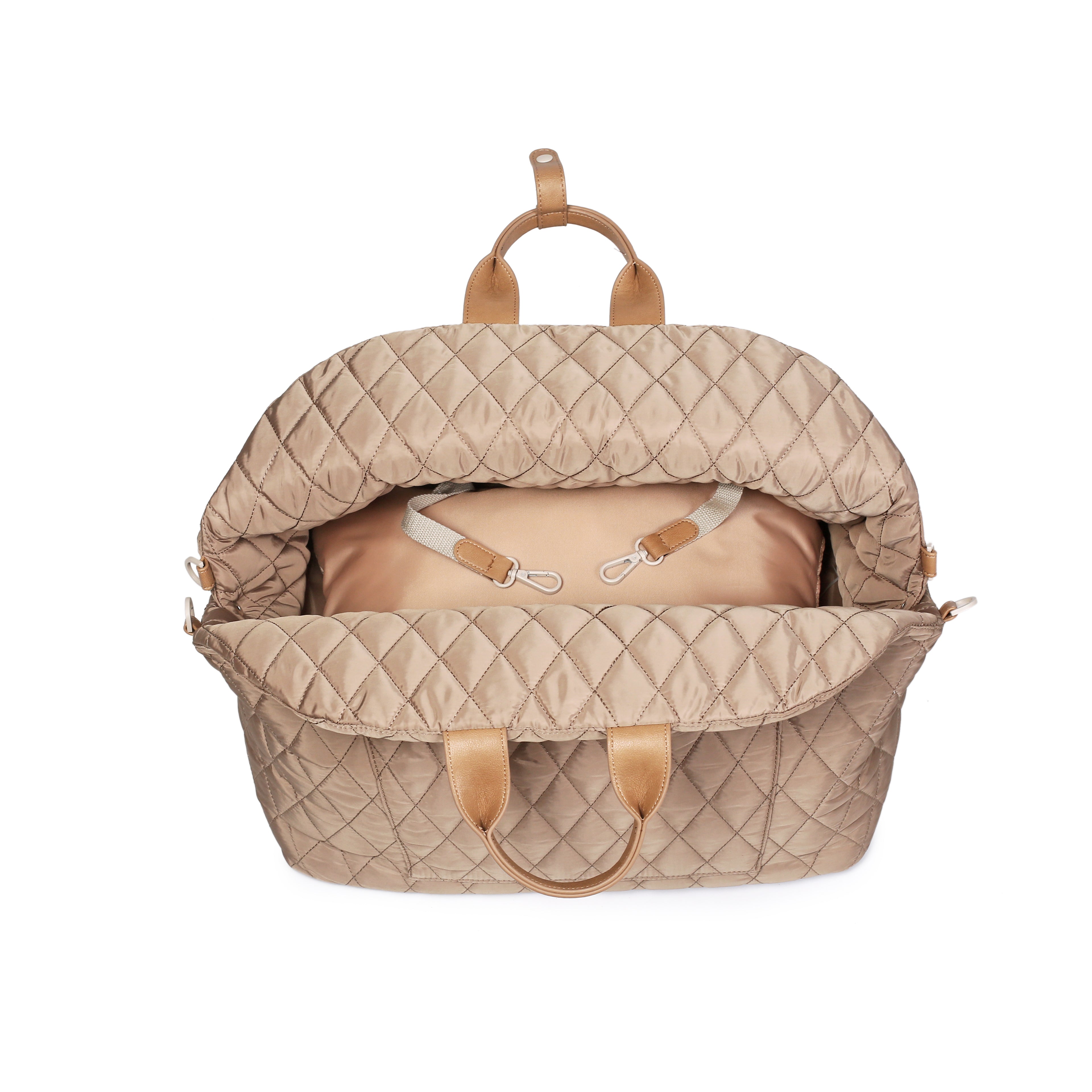 The Copilot™ smart pet car seat and carrier quilted