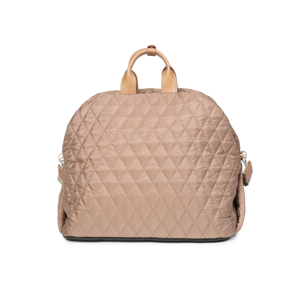 The Copilot™ smart pet car seat and carrier quilted