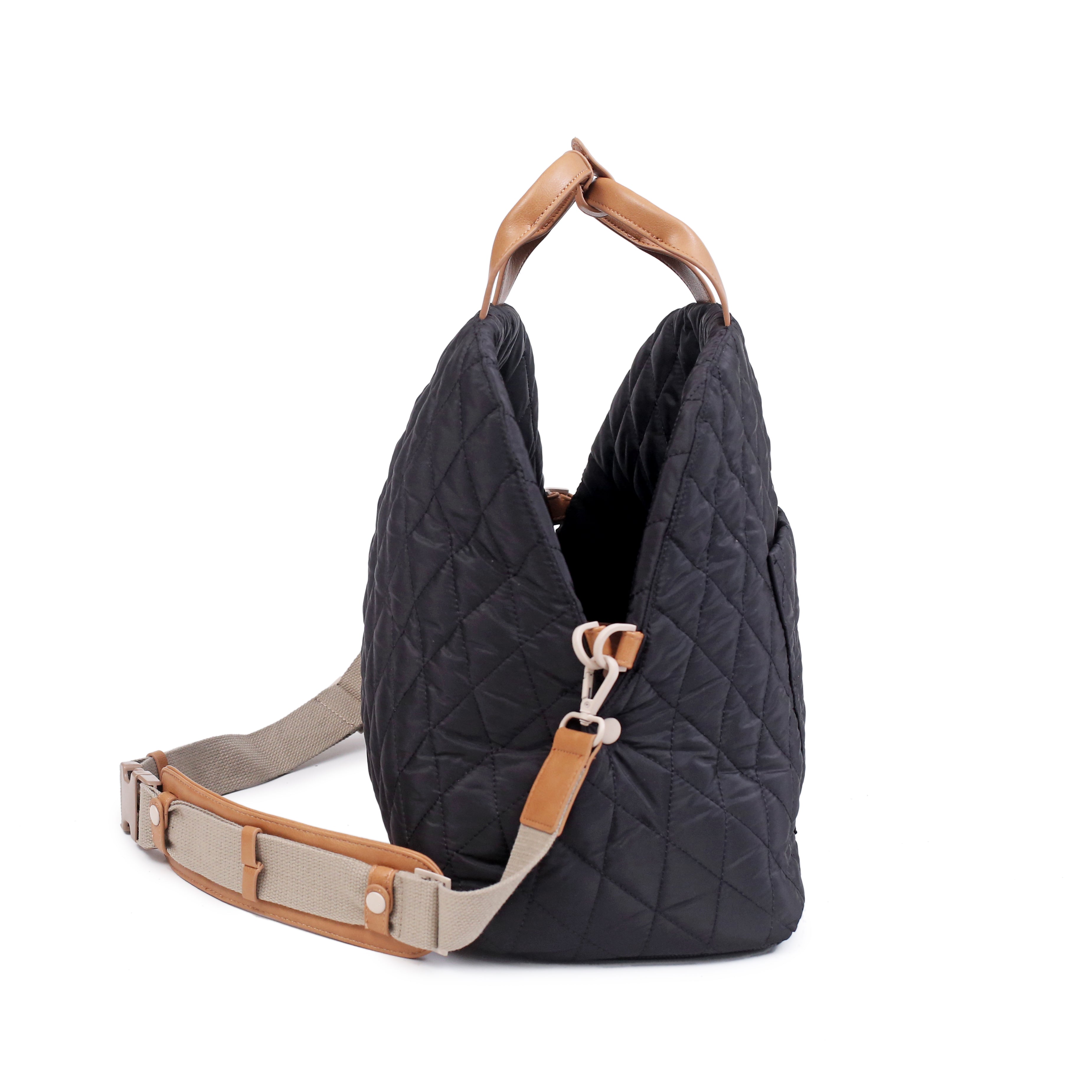 The Copilot™ smart pet car seat and carrier quilted